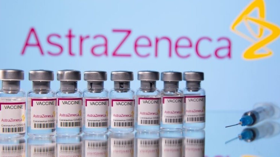 Có phải vắc xin phòng COVID – 19 của AstraZeneca  gây đông máu? Có cần làm xét nghiệm D – dimer để tìm cục máu đông sau khi tiêm vắc xin phòng COVID – 19 của AstraZeneca?